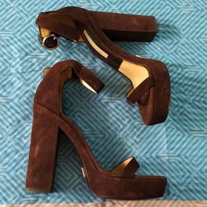 Pre-loved Michael Kors Pumps